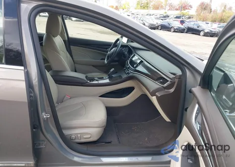 2017 Buick Lacrosse Essence from USA, damaged, VIN 1G4ZP5SS8HU148010